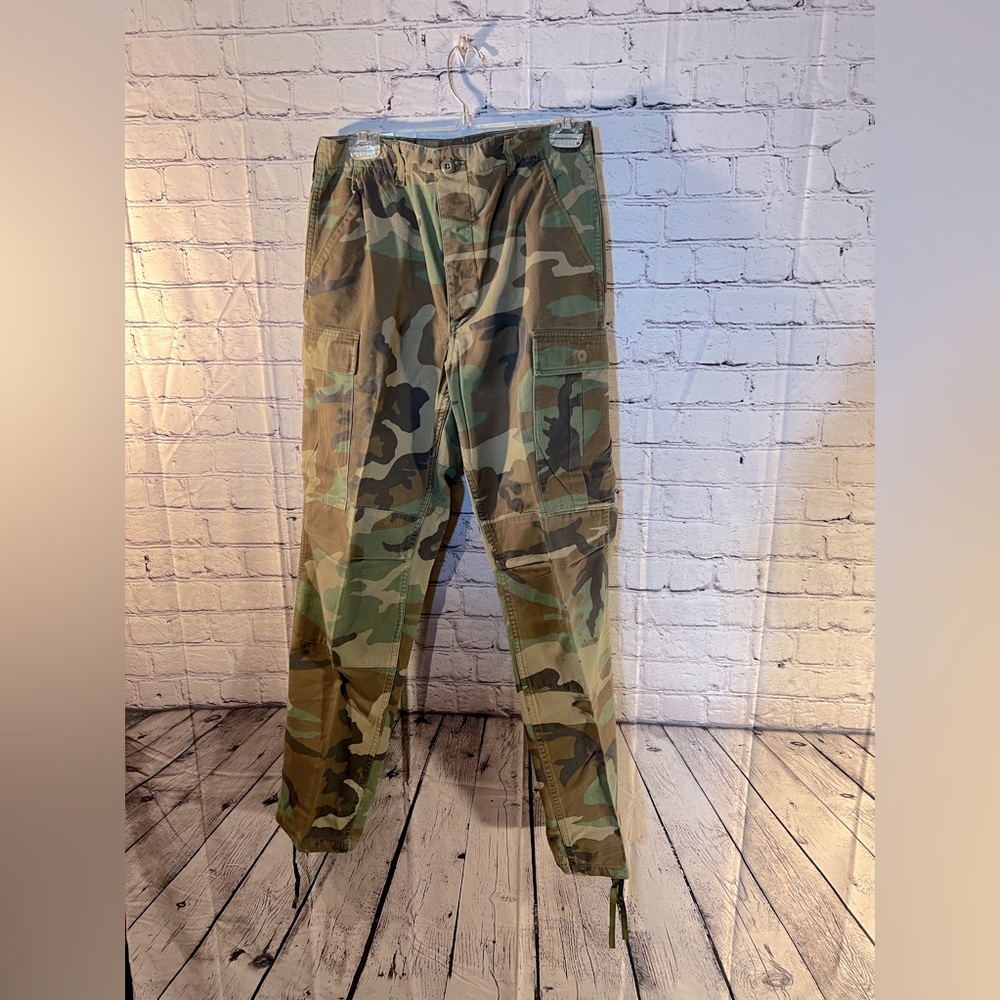 Real Camouflage gender-neutral pants. Size 32 waist, 34 long